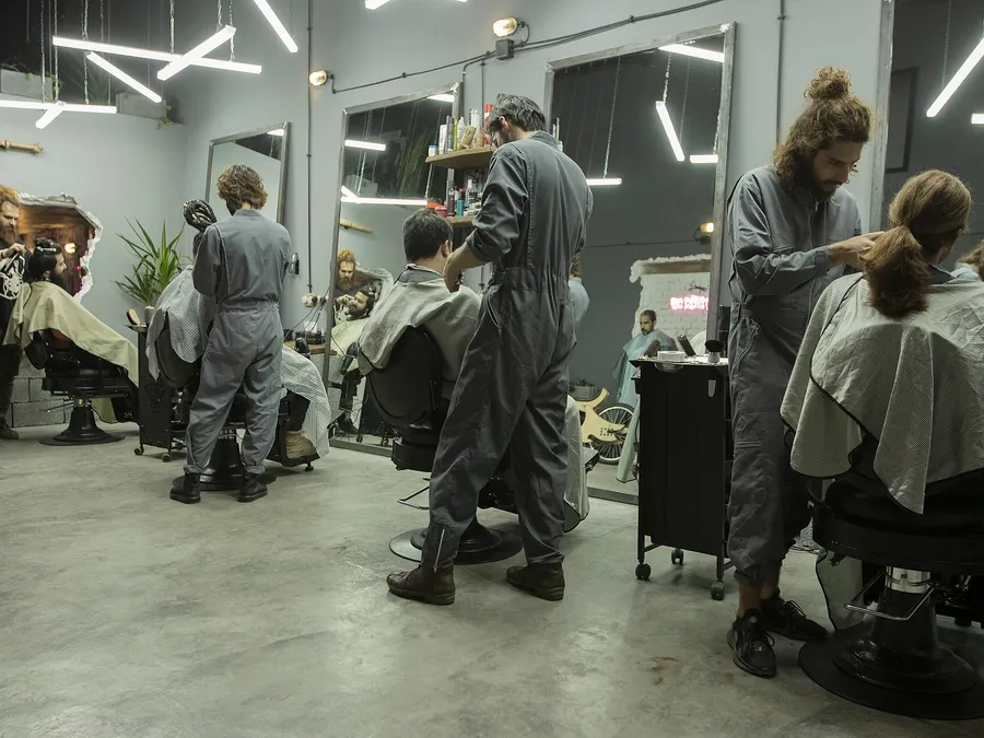 beauty salon services — detail